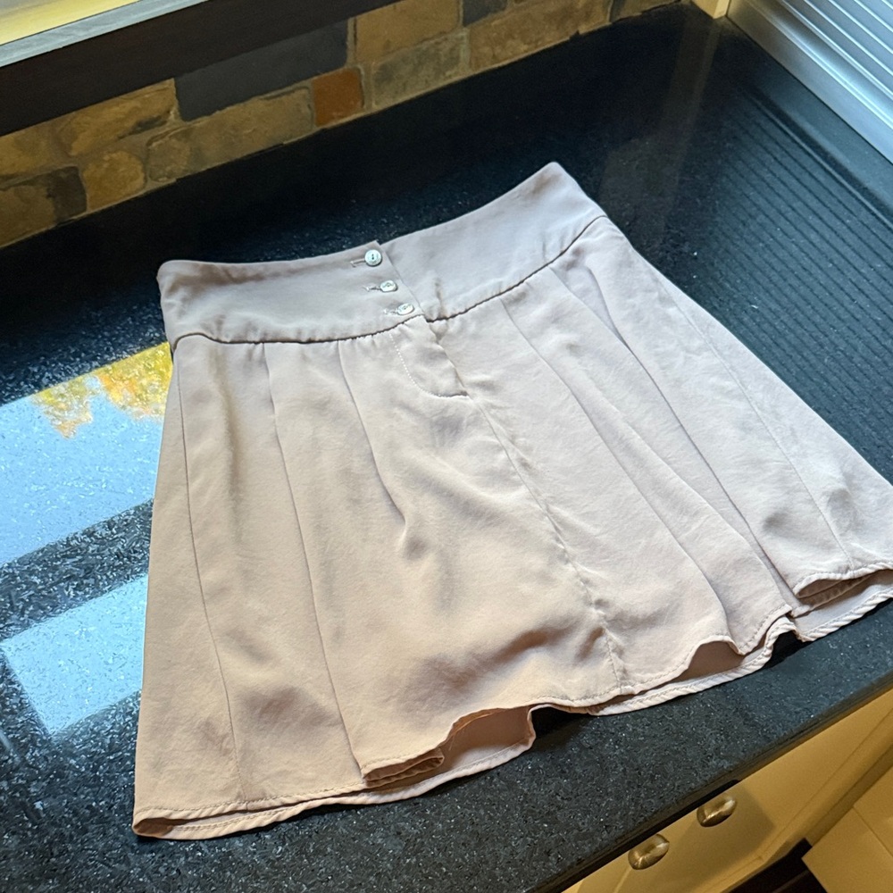 Elegant Women's Skirt in taupe